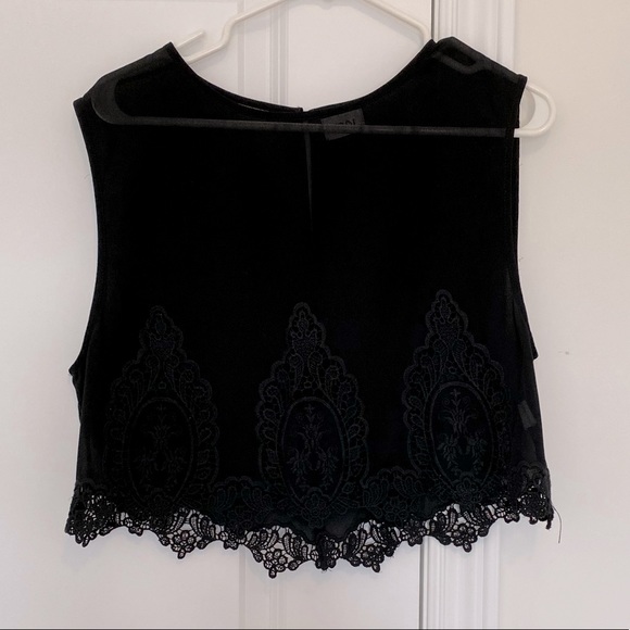 Tobi | Size: S | Tank Top Blouse | Colour: Black | - Picture 2 of 4